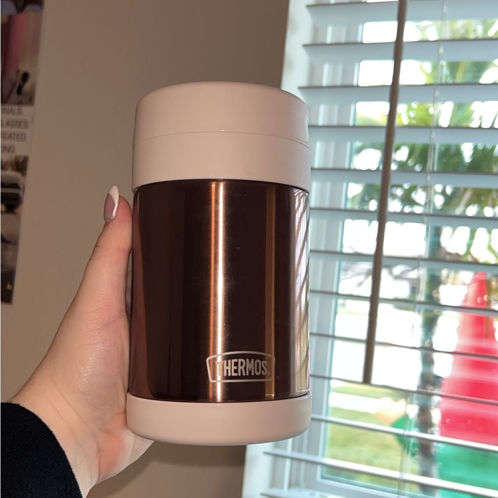 Pink Thermos🥄